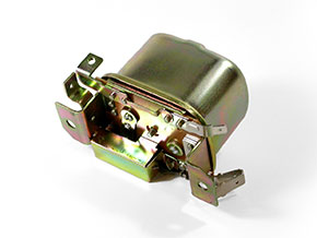Lichtmaschinenregler 750 / 101 / 105 1. Serie                                                                
